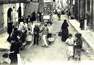1824- Philippeville - La Rue2 de Constantine et le Marche